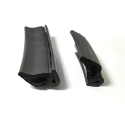 Double composite rubber sealing strip